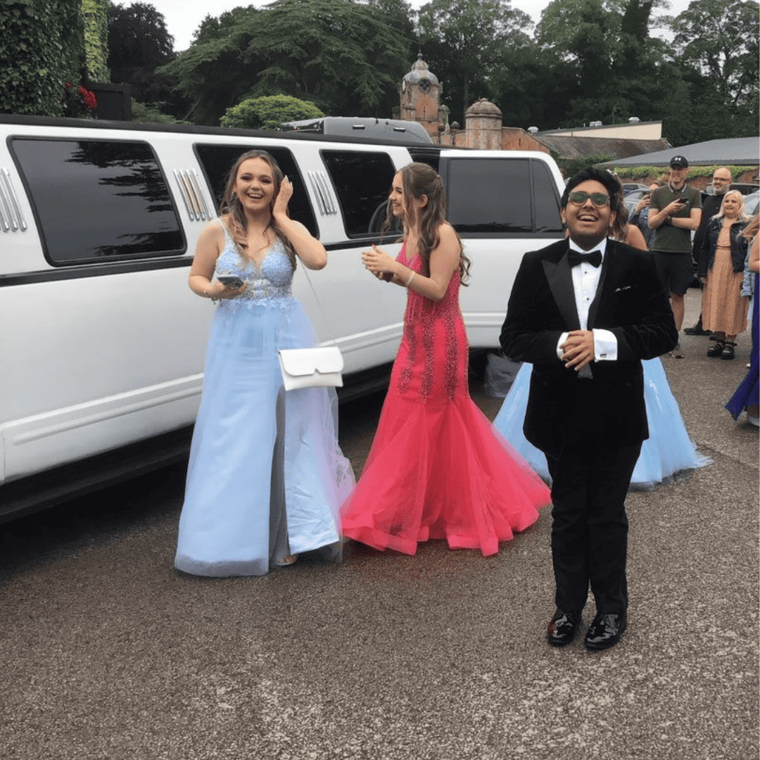 Laurus Ryecroft students arriving at their prom