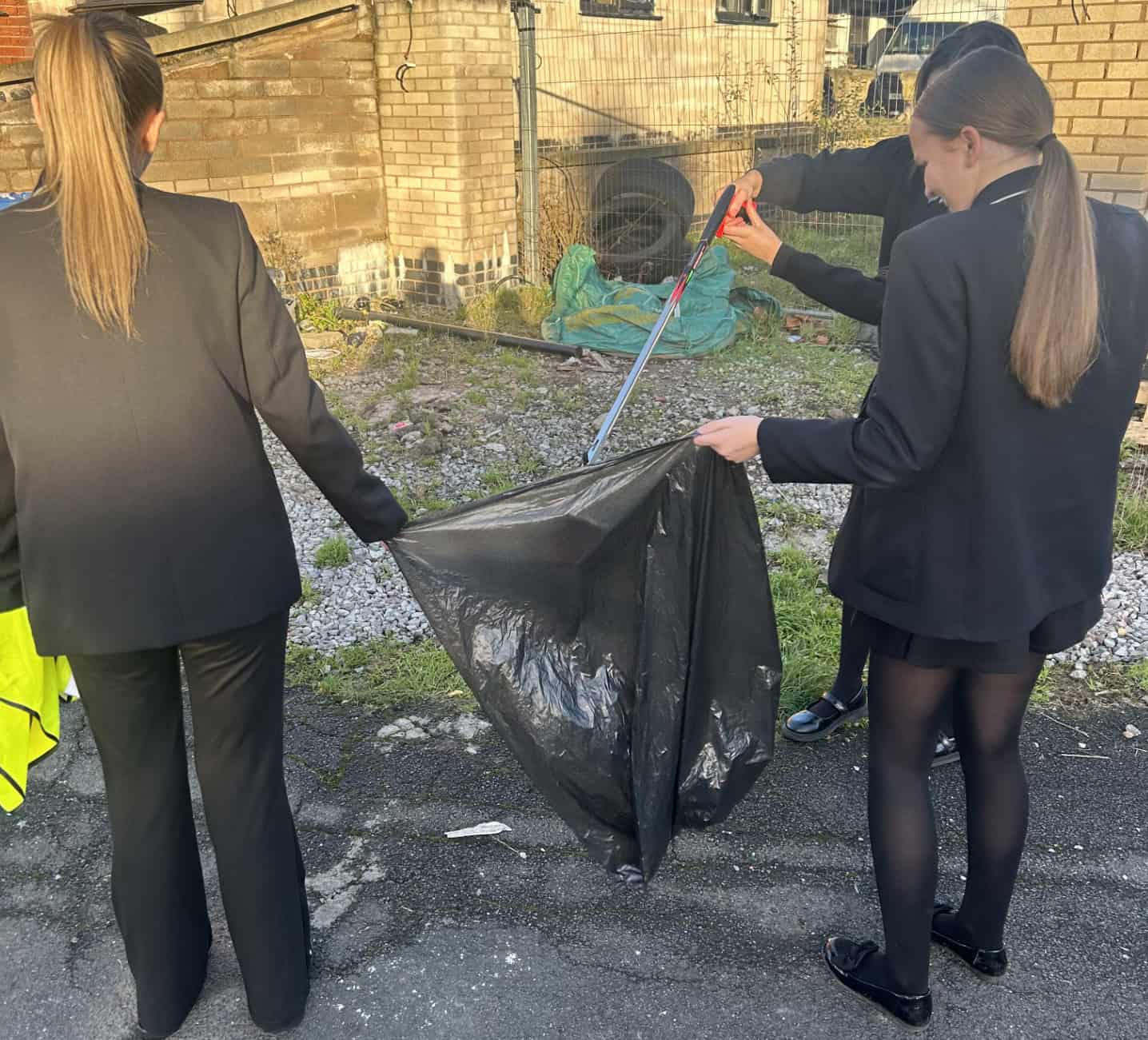 Litter Picking copy - Laurus Ryecroft