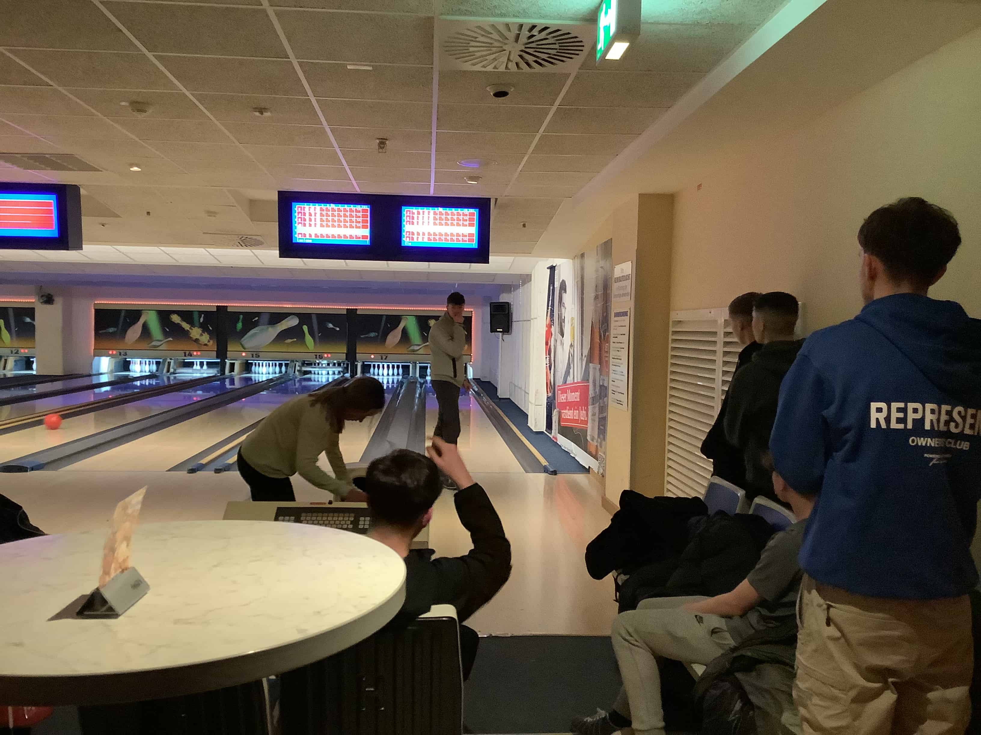 Students from Laurus Ryecroft go bowling in Berlin.